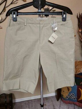 NWT Bobby Jones womens khaki shorts sz 10